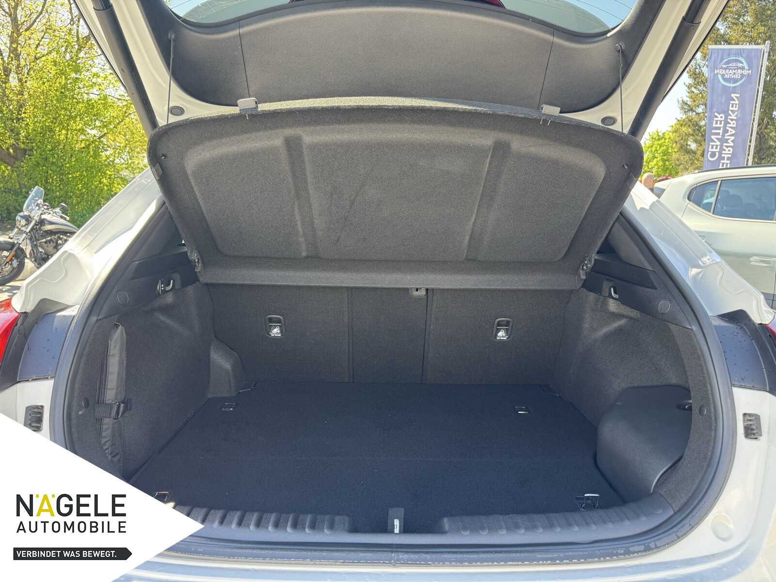 Xceed 1.6 PHEV Platinum|ACC+NAVI+LEDER+SITZVENTI