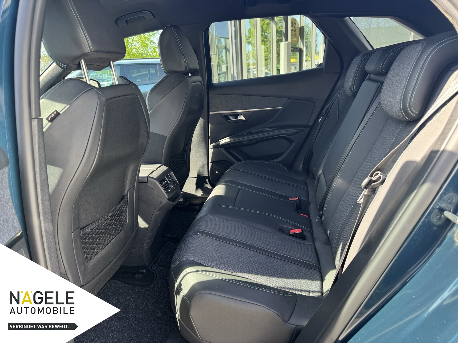 3008 Hybrid 225 PHEV Allure Pack+SitzH.+Keyless