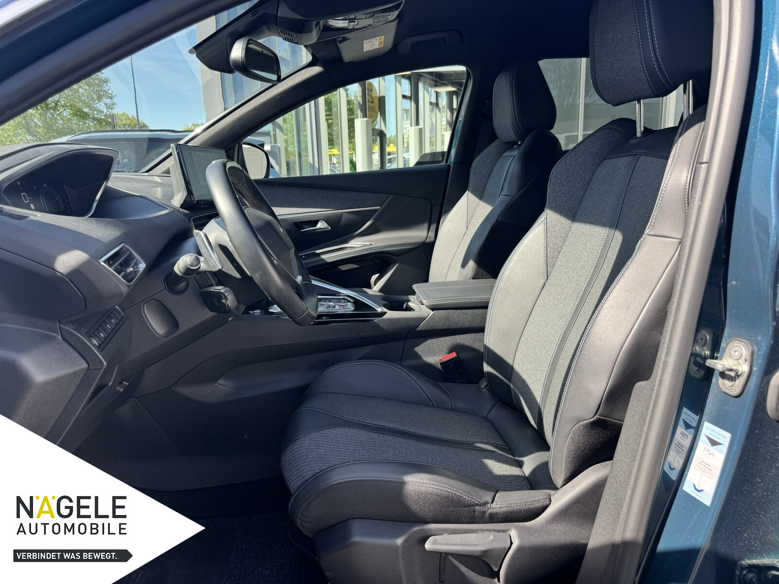3008 Hybrid 225 PHEV Allure Pack+SitzH.+Keyless