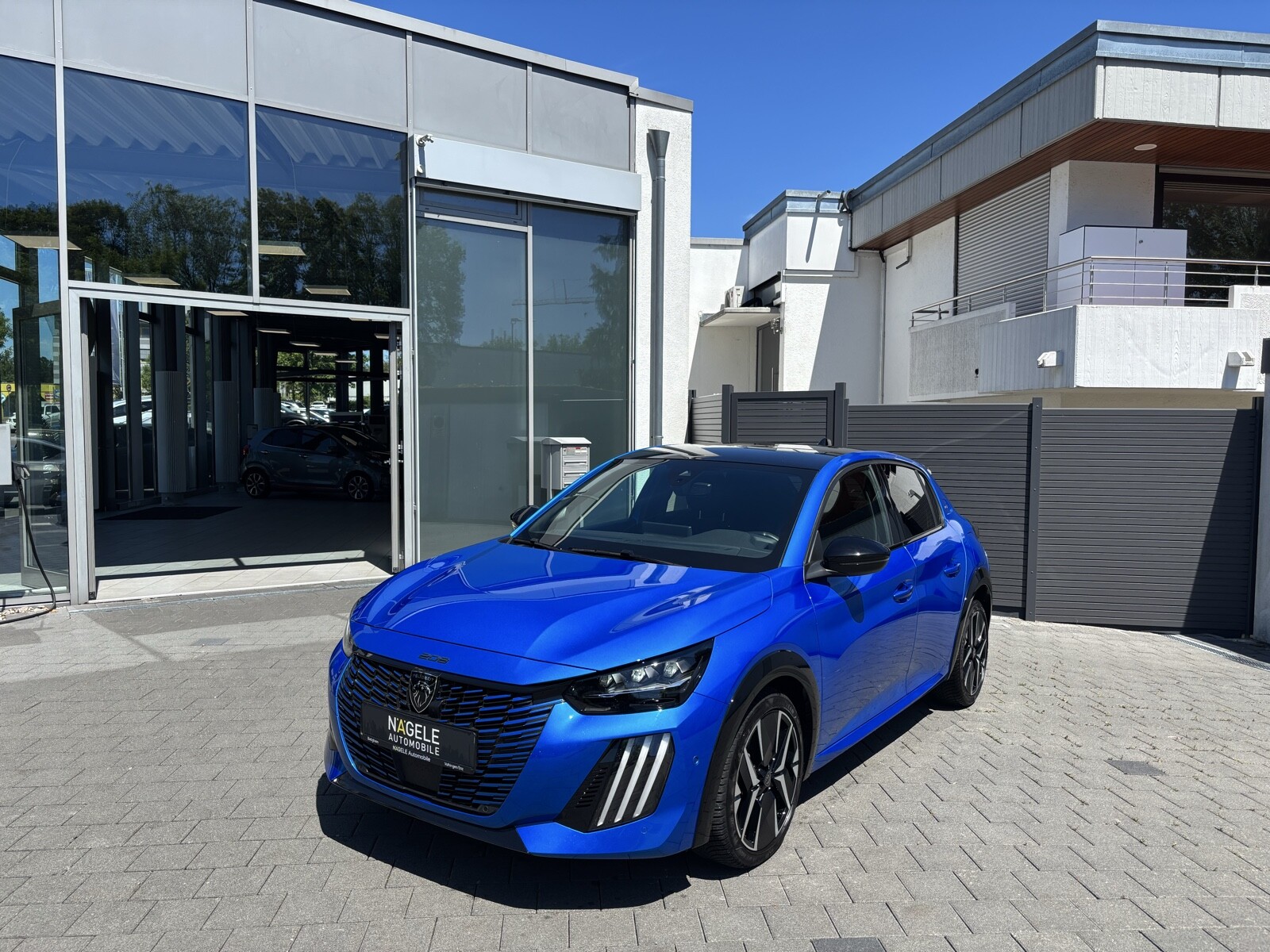 208 1.2 Hybrid 136 GT Automatik|Navi| Bluetooth