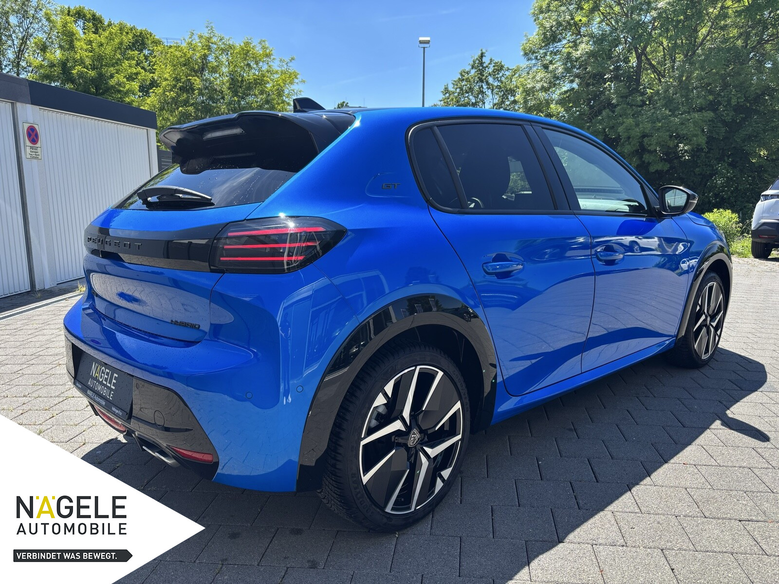208 1.2 Hybrid 136 GT Automatik|Navi| Bluetooth