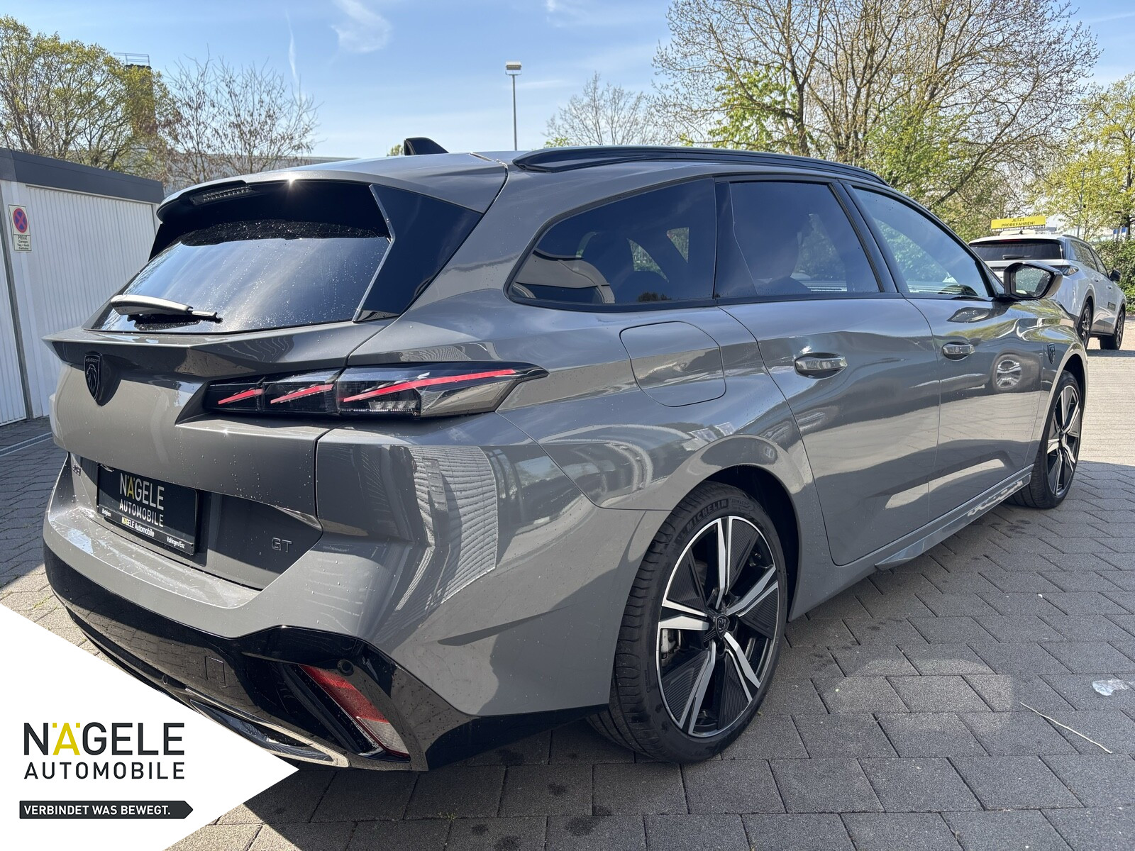 308 1.2 PureTech SW 130 GT Automatik|Navi Autom.