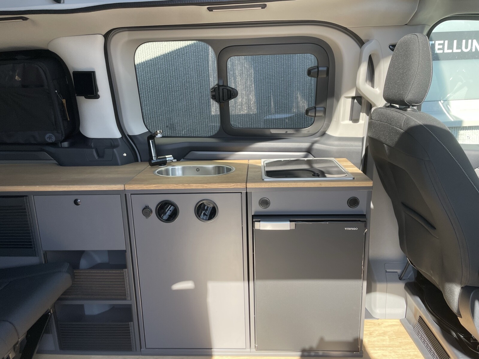 Vanexxt Tit. Plus Wohnmobil|AWD|dritte Batterie