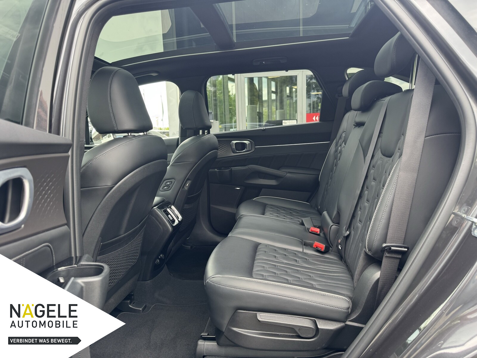 Sorento 1.6 T-GDI PHEV Platinum 4WD+ACC+Pano LED