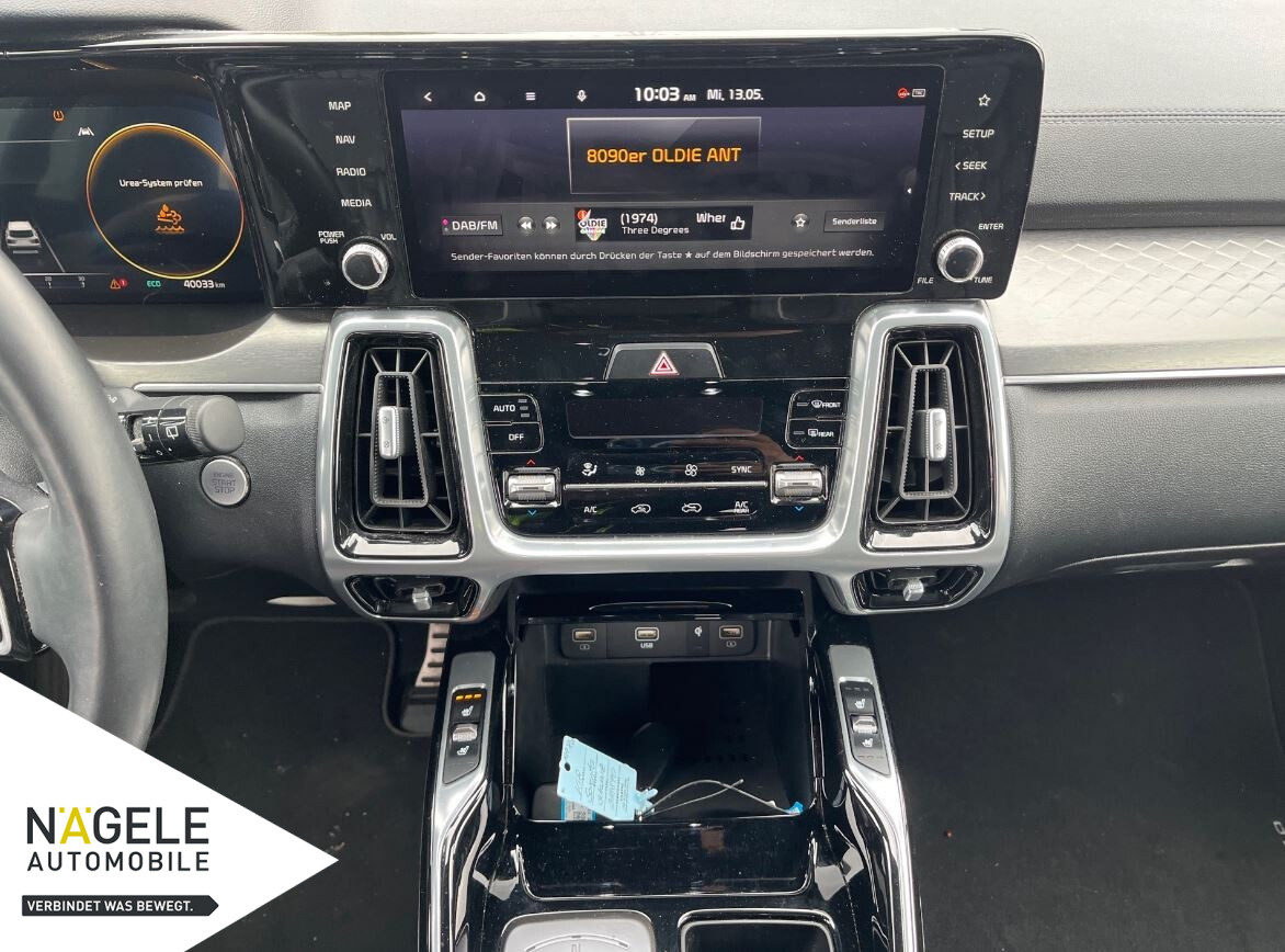 Sorento 2.2D Spirit 4WD 7Sitze|NAVI+PANO+ACC+HUD