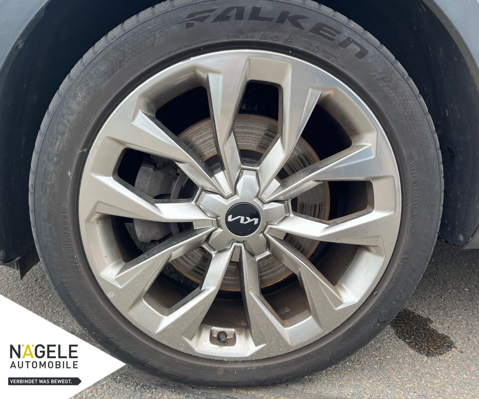 Sorento 2.2D Spirit 4WD 7Sitze|NAVI+PANO+ACC+HUD
