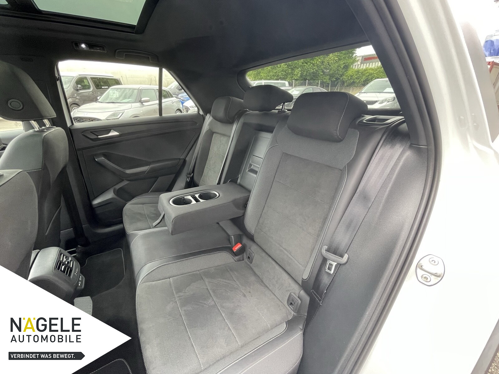 T-Roc 2.0 TSI R-Line Black 4Motion|NAVI+ACC+PANO