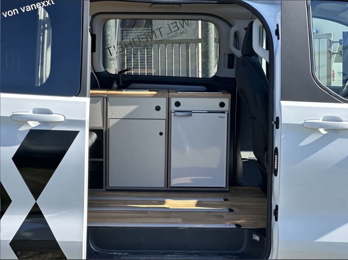 VANEXXT Tourneo Custom Wohnmobil / AWD Titanium