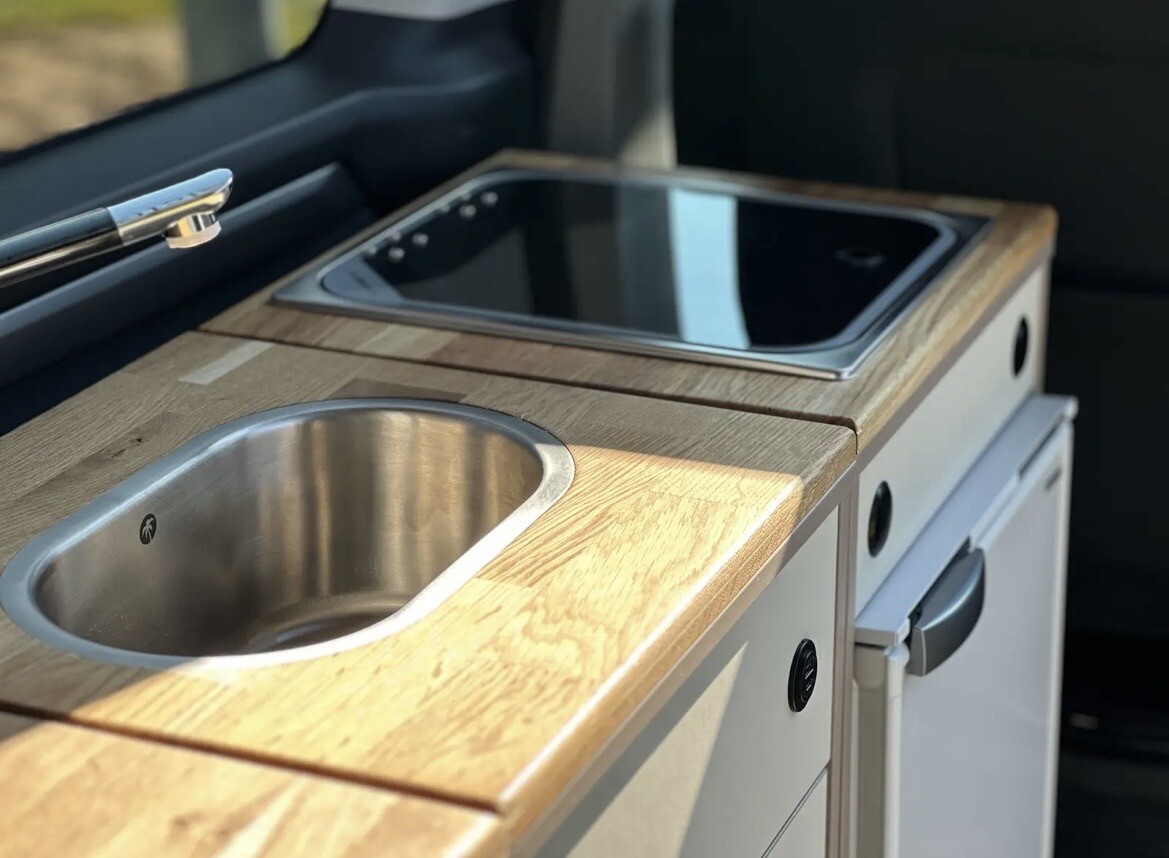 VANEXXT Tourneo Custom Wohnmobil / AWD Titanium