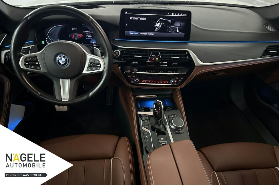 530e Touring xDrive M Sport|MERINO+B&W+AHK+PANO