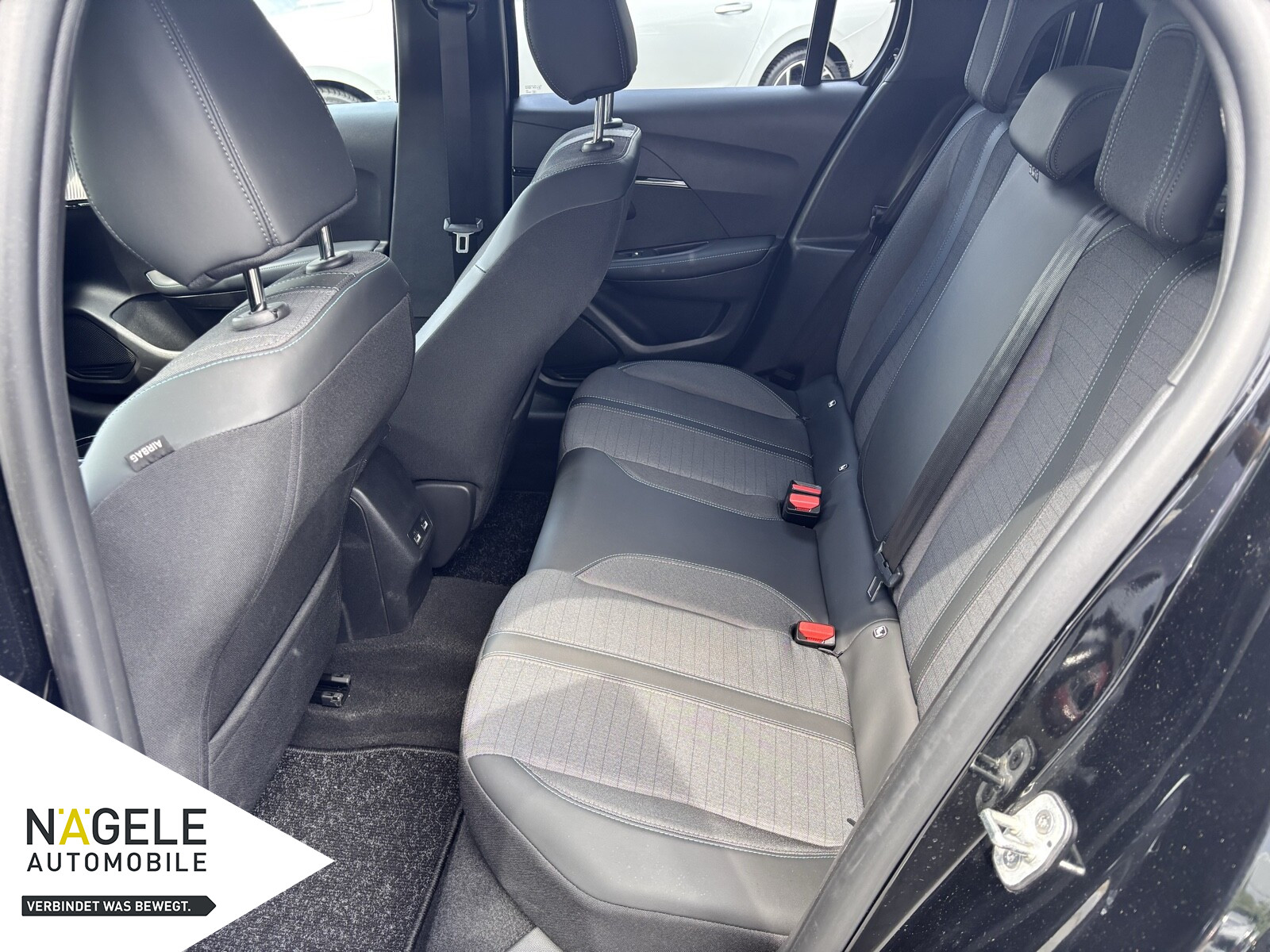 208 1.2 PureTech Allure|NAVI+SHZ+KAMERA+CARPLAY