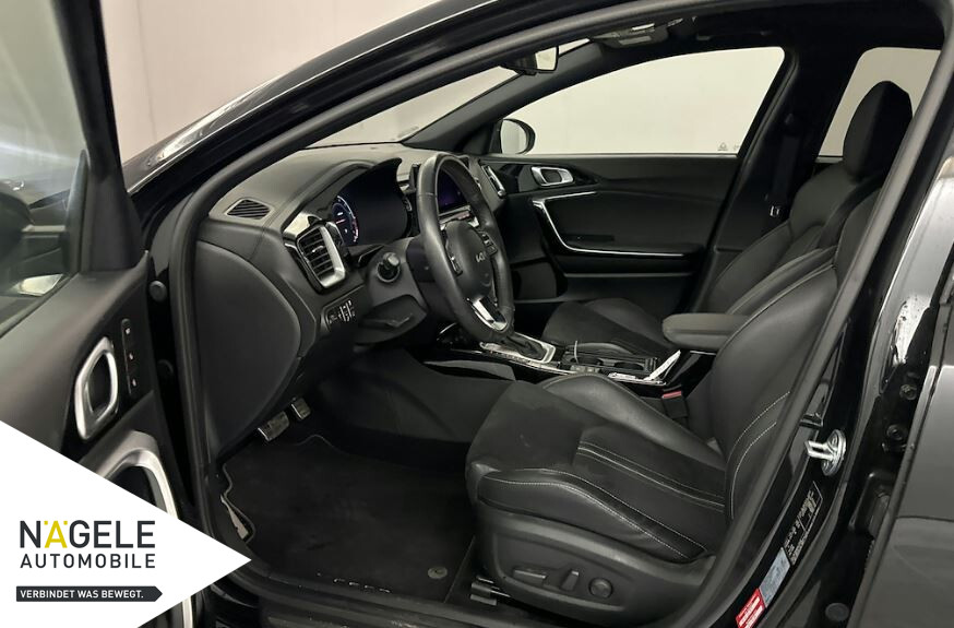 Xceed 1.6 T-GDI Black Xdition|ACC+NAVI+PANORAMA
