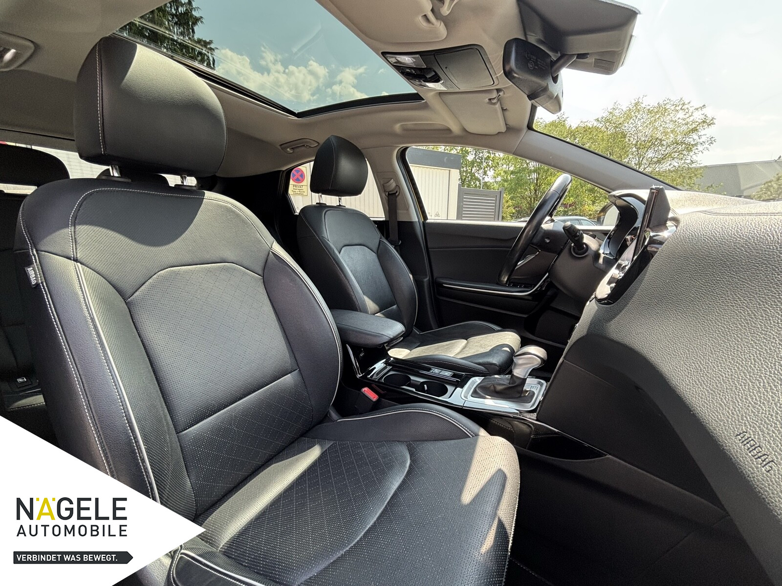 Xceed 1.6 Plug-in Hybrid Platinum|NAVI+PANORAMA