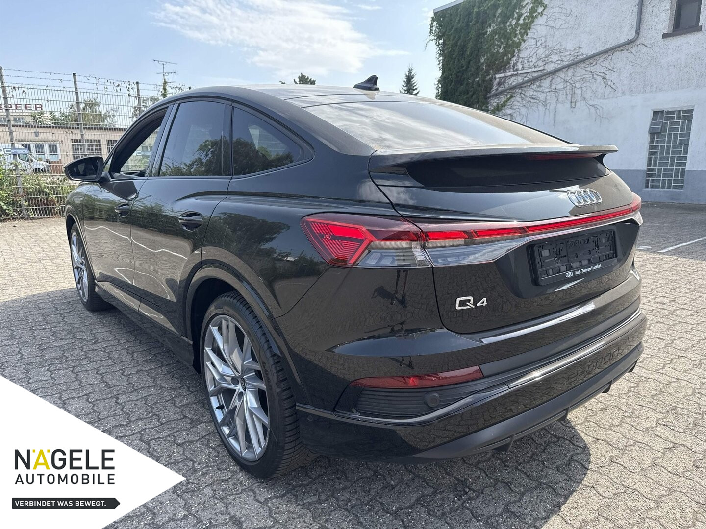Q4 e-tron 40 77kwH Sportback S-Line+Matrix+Sonos