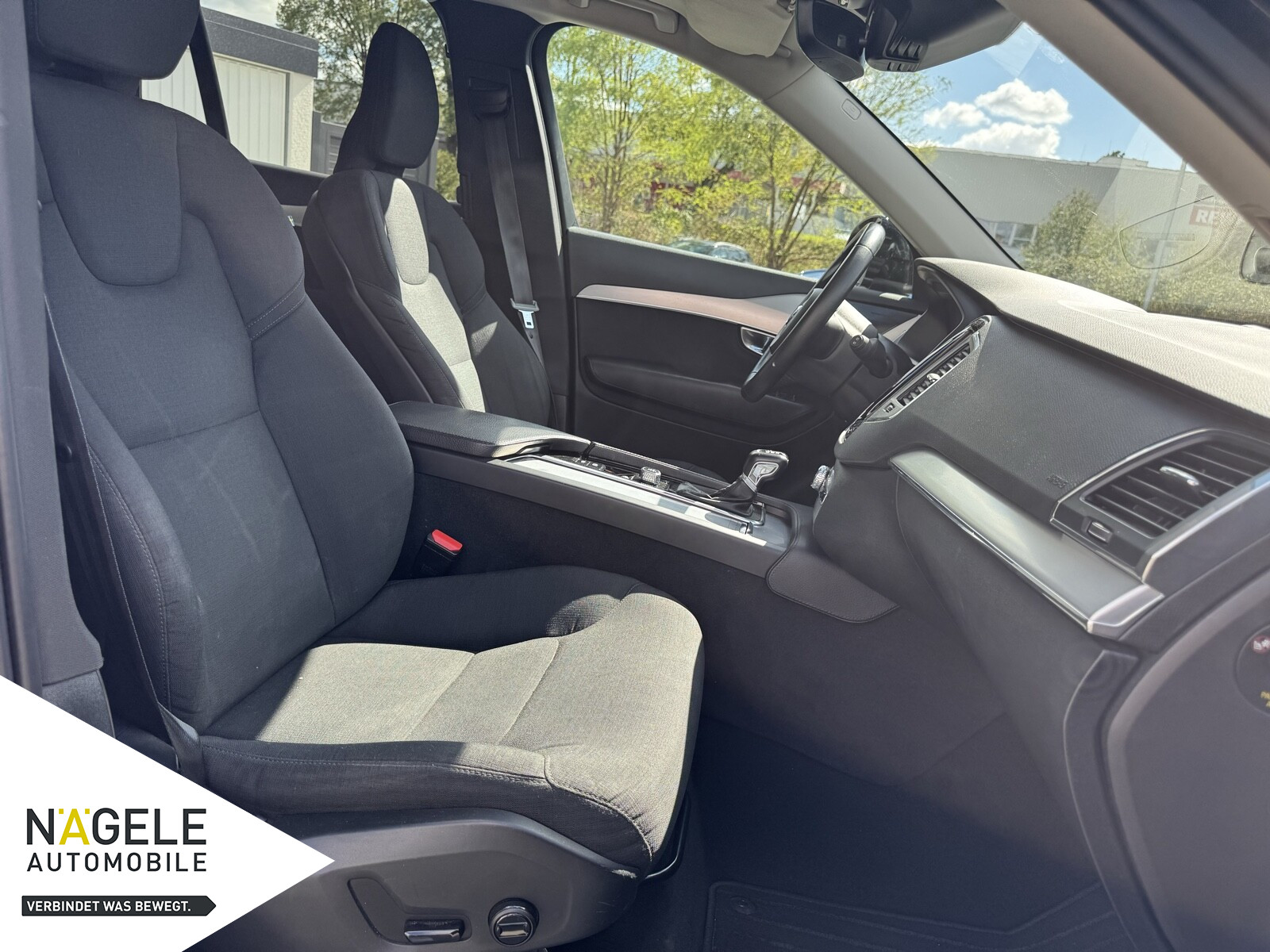 XC 90 D5 AWD Momentum+ACC+H&K+Front.Hzg+AWD