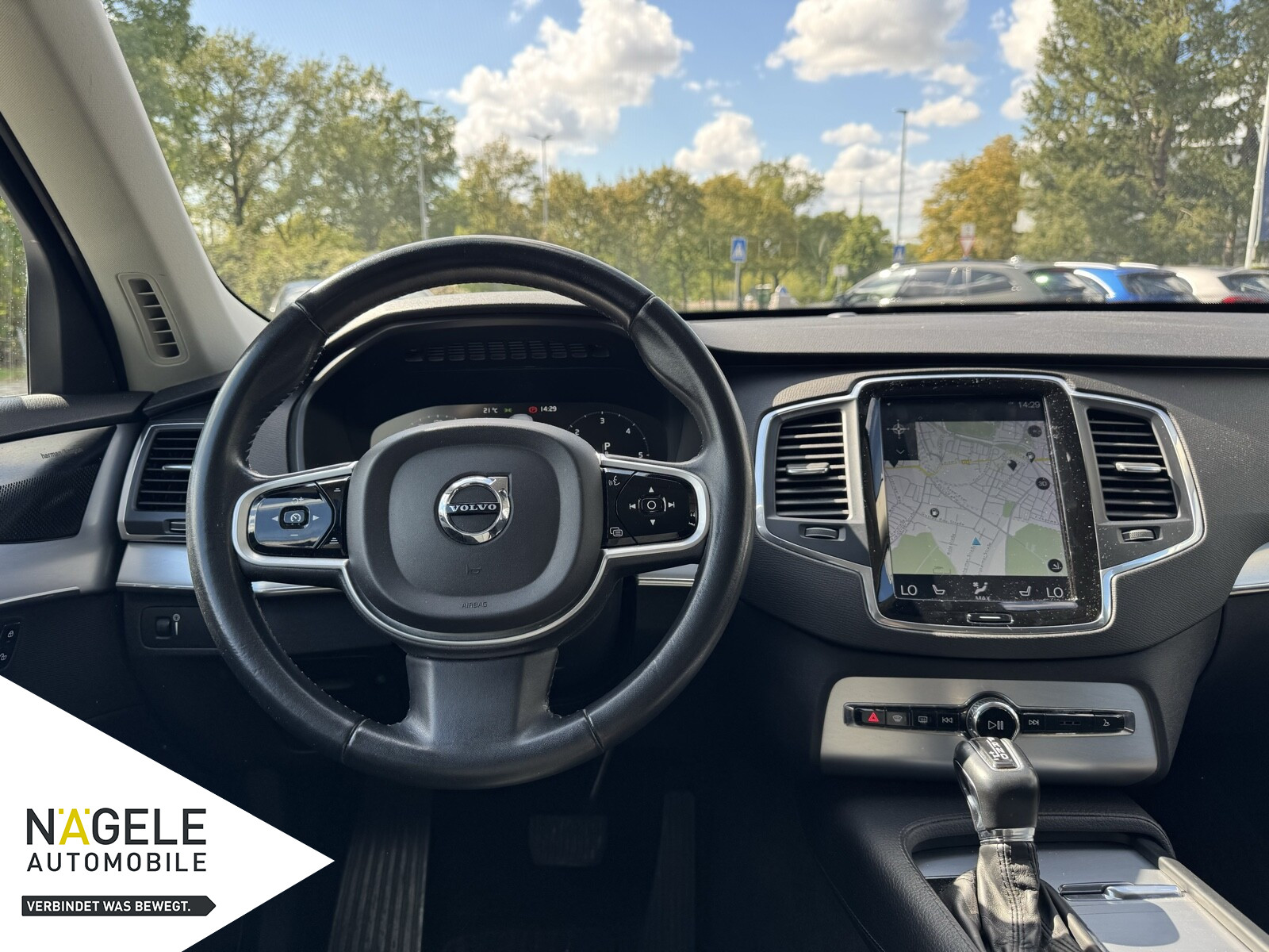 XC 90 D5 AWD Momentum+ACC+H&K+Front.Hzg+AWD