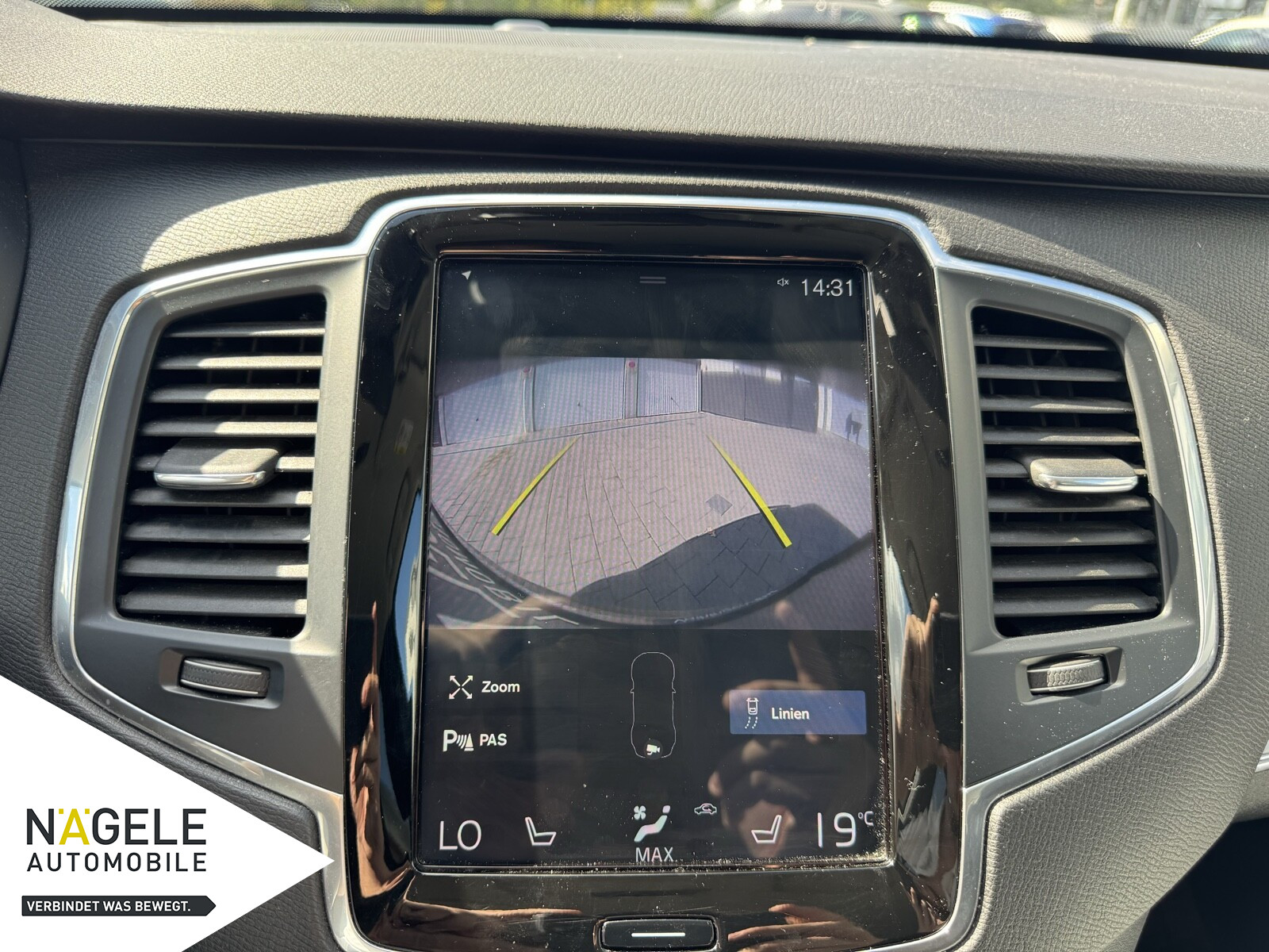 XC 90 D5 AWD Momentum+ACC+H&K+Front.Hzg+AWD