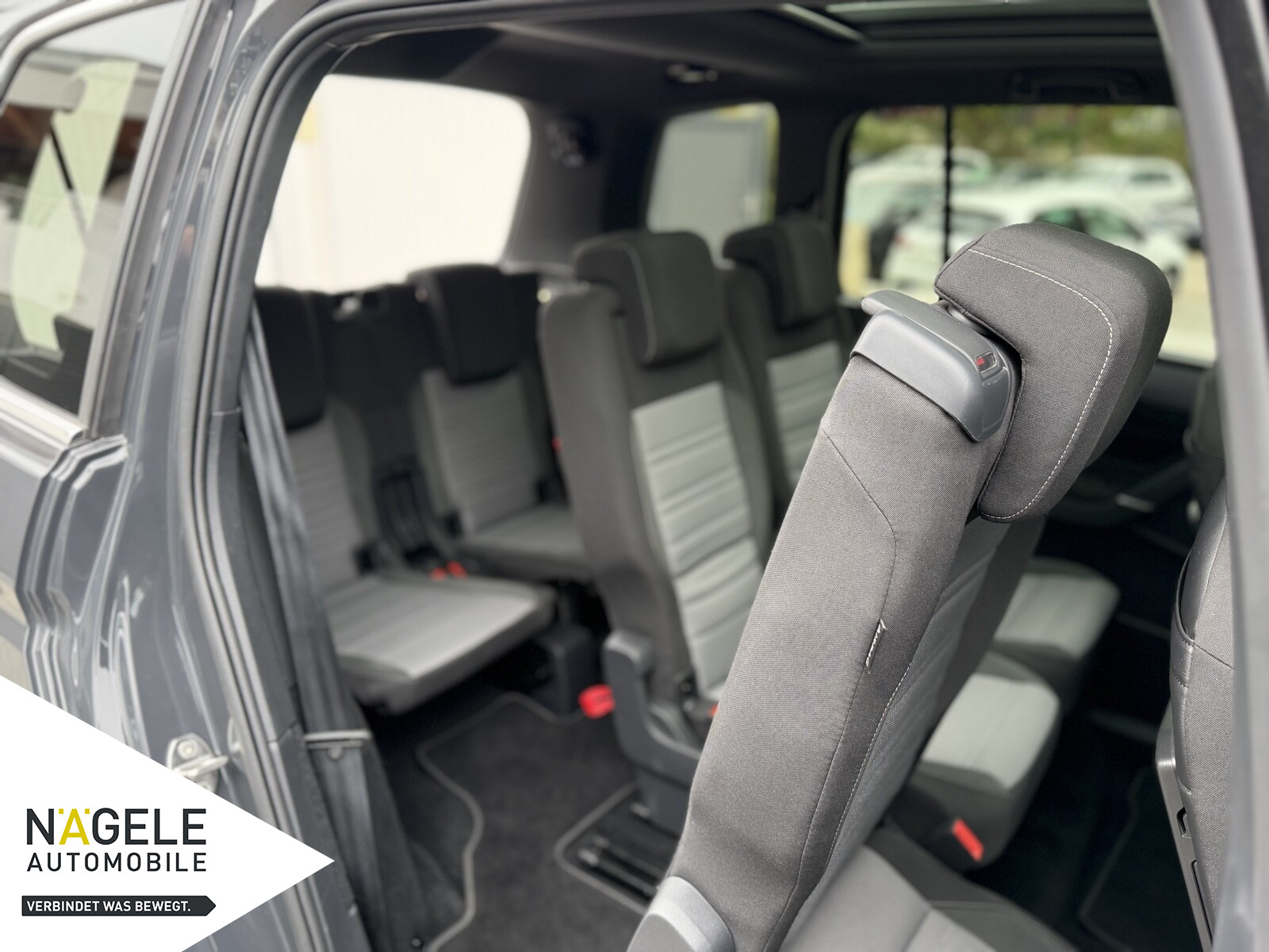 Touran 1.5 TSI Highline DSG 7-Sitzer NAVI PANO