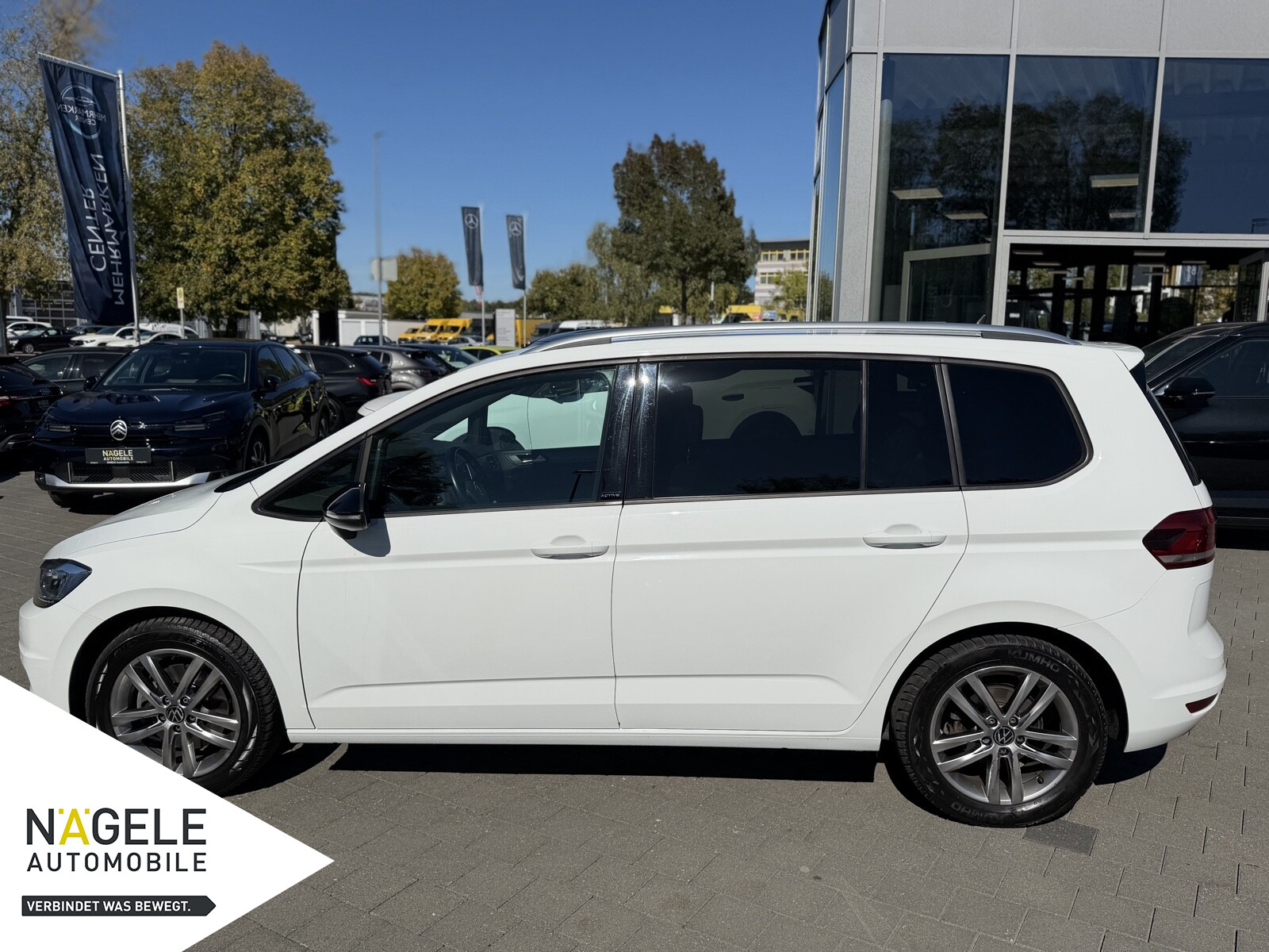 Touran 2.0 TDI Active+7Sitzer+NAVI+AHK+ACC+RFK