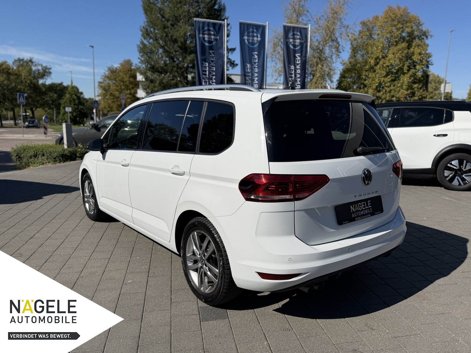 Touran 2.0 TDI Active+7Sitzer+NAVI+AHK+ACC+RFK