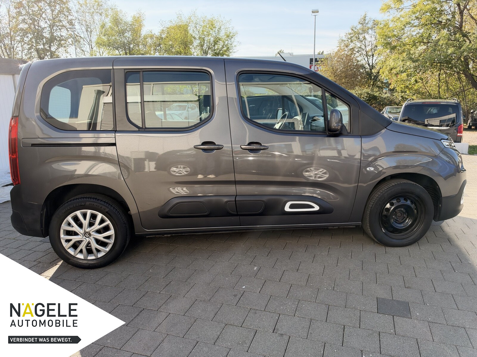 Berlingo 1.2 PT110 Feel M|NAVI+PDC+SHZ+BLUETOOTH