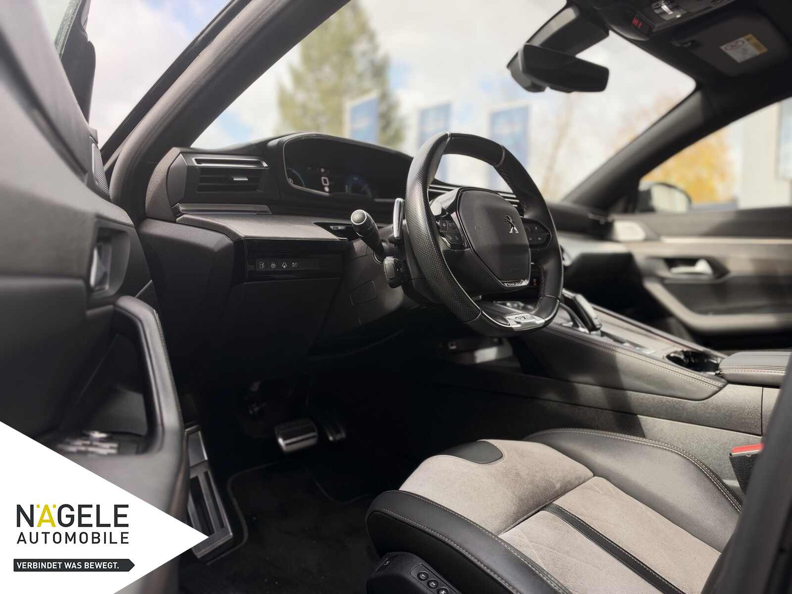 508 Hybrid 225 PHEV SW GT Pack|Navi|+Massage SHD