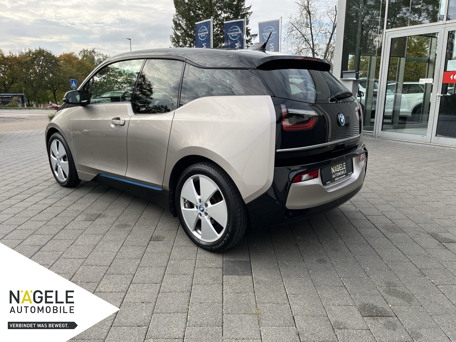 i3 120Ah+NAVI+ACC+PDC&Kamera+SHZ+Harman-Kardon