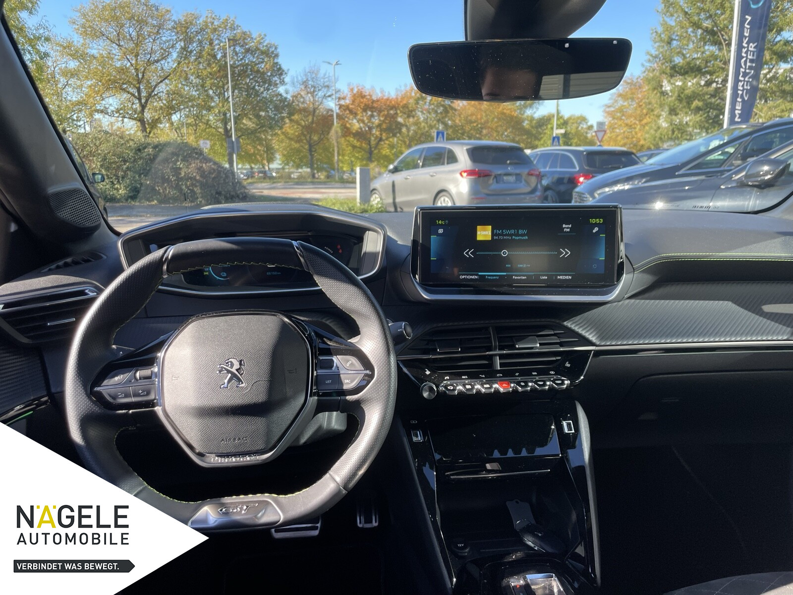 e-208 136 GT Pack|Navi| Panoramadach|SZH Klima