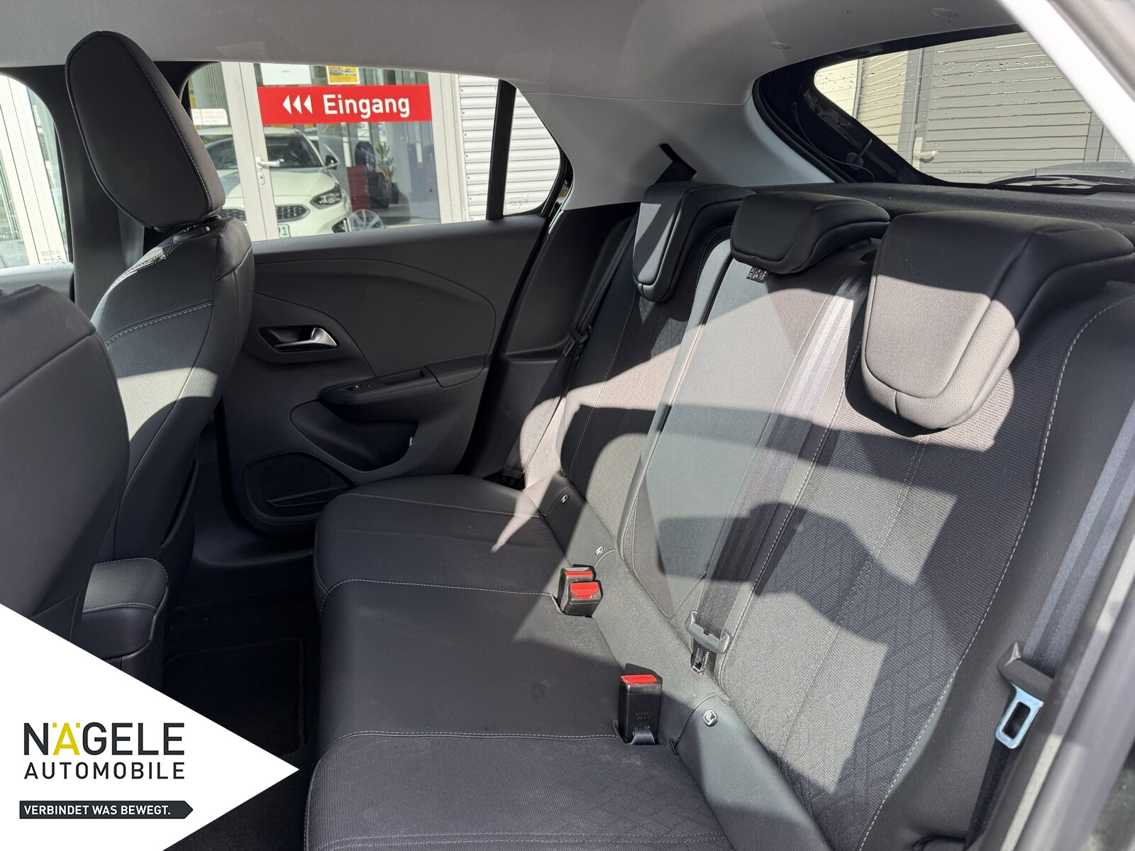 Corsa F Elegance Automat.+Kamera+Sitzhz+CarPlay