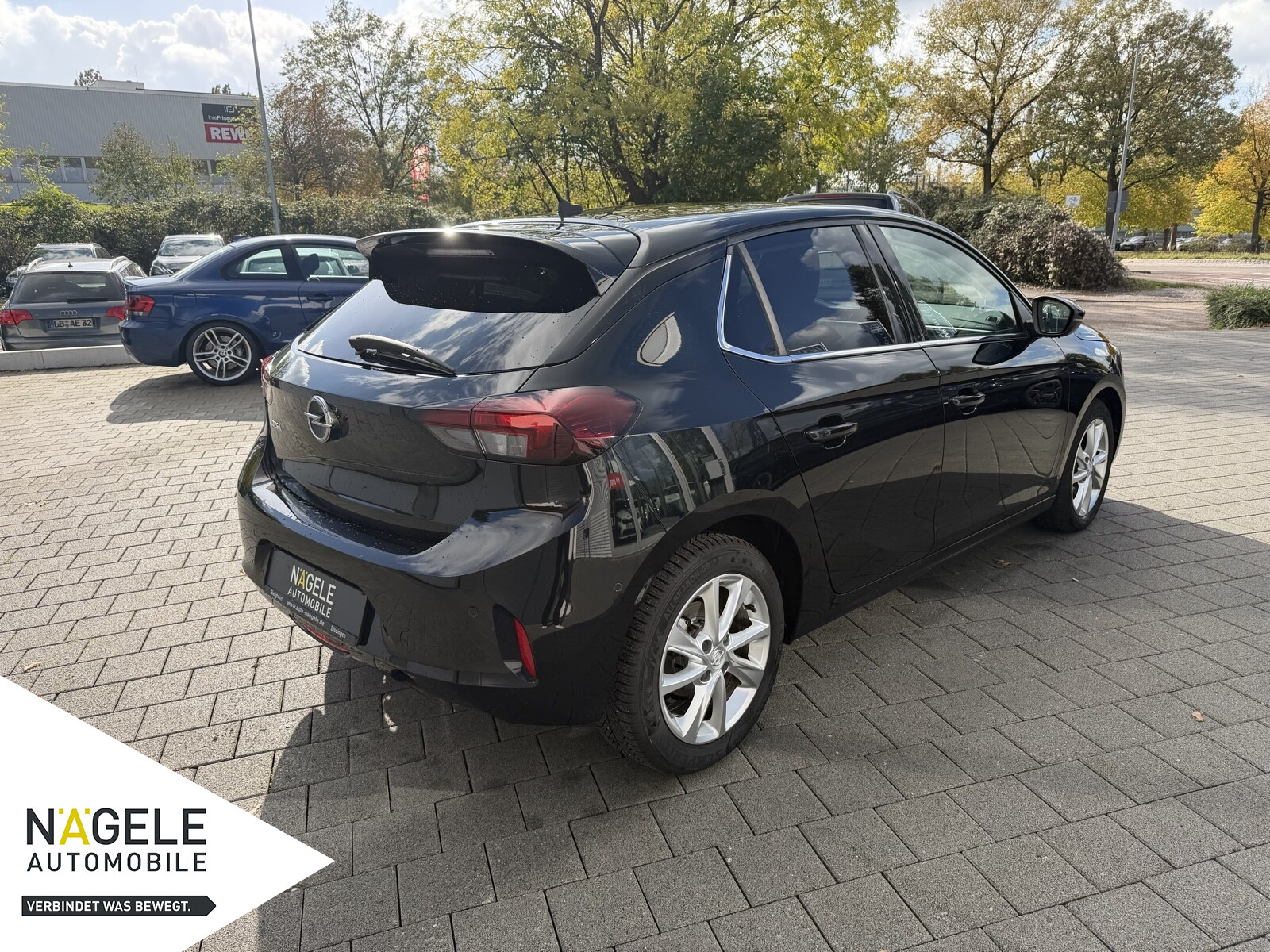 Corsa F Elegance Automat.+Kamera+Sitzhz+CarPlay