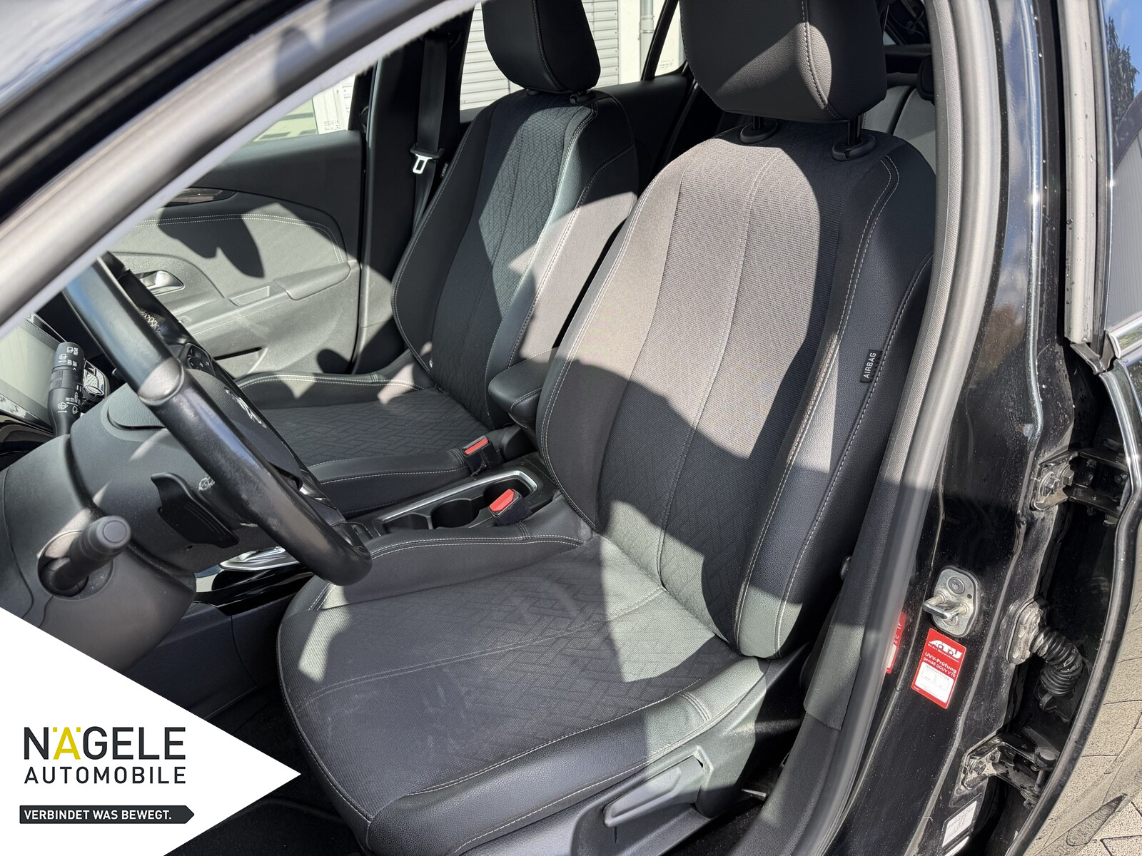 Corsa F Elegance Automat.+Kamera+Sitzhz+CarPlay