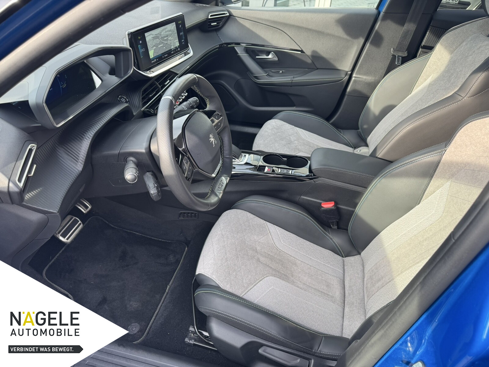 e2008 GT Pack+Navi+Pano+Sitzheizung+Kamera