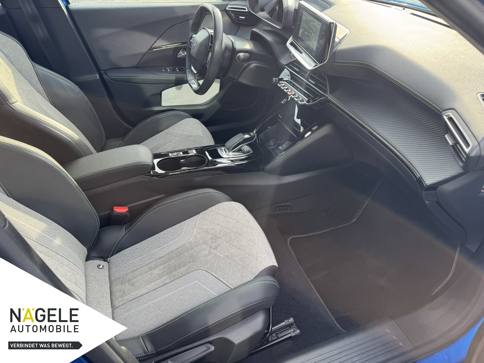 e2008 GT Pack+Navi+Pano+Sitzheizung+Kamera