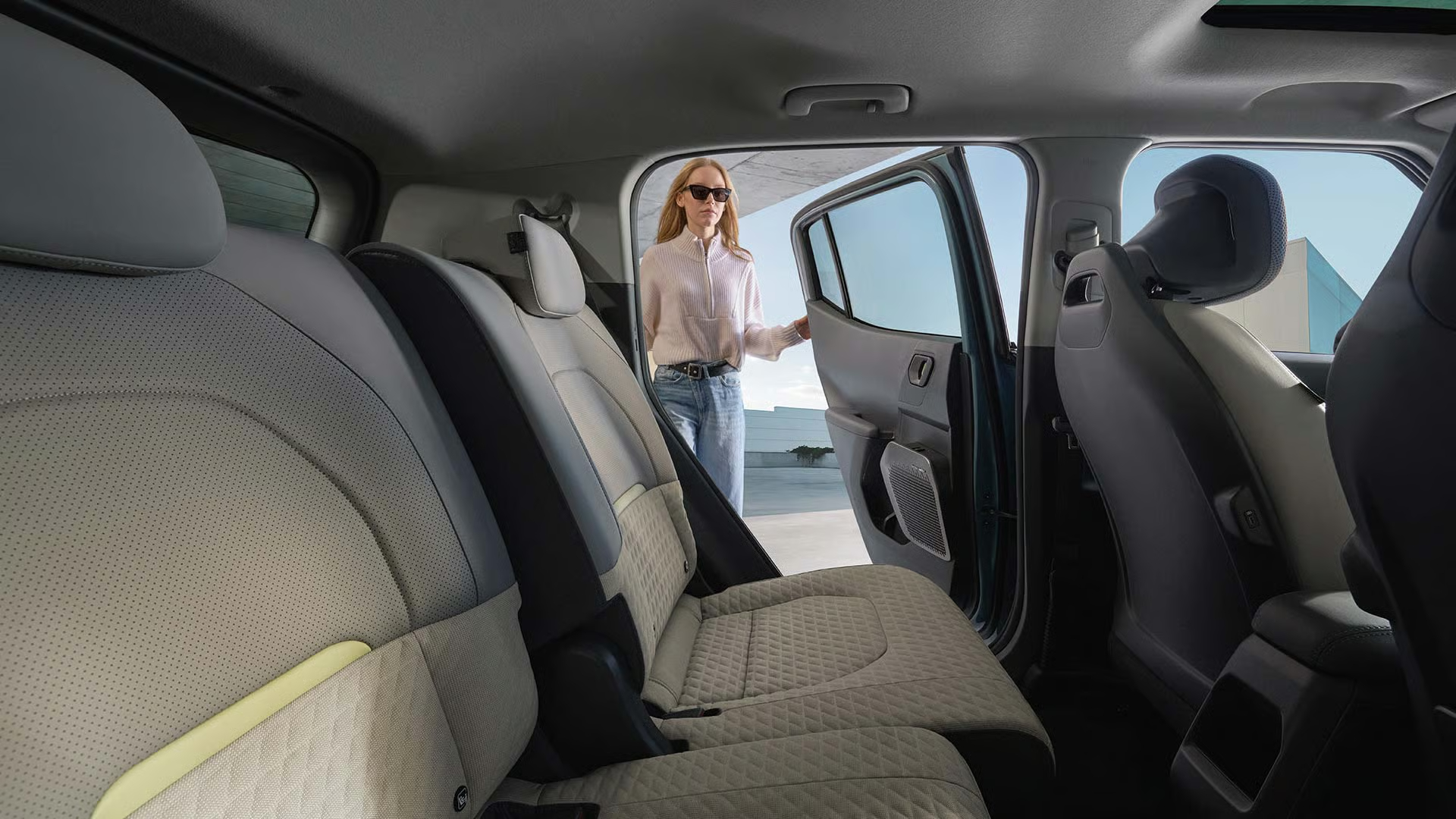 Kia EV2 Innenraum Hinten Sitze Tür offen